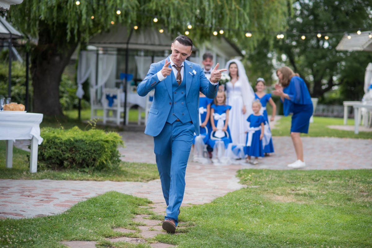 ������� 2 - 4K Ultr� HD - 1 ������, 1 ���������